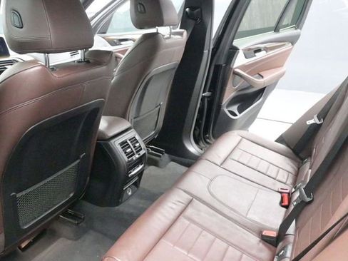 Used 2019 BMW X3 xDrive30i w/ Premium Package image 12