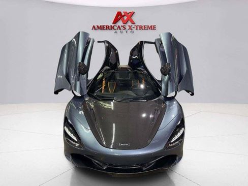 Used 2018 McLaren 720S RWD image 16