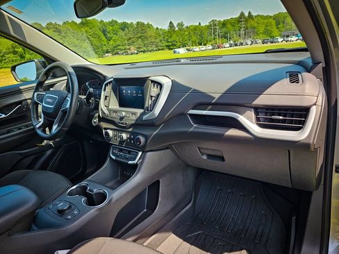 Used 2023 GMC Terrain SLE w/ Driver Convenience Package AWD/4WD image 39