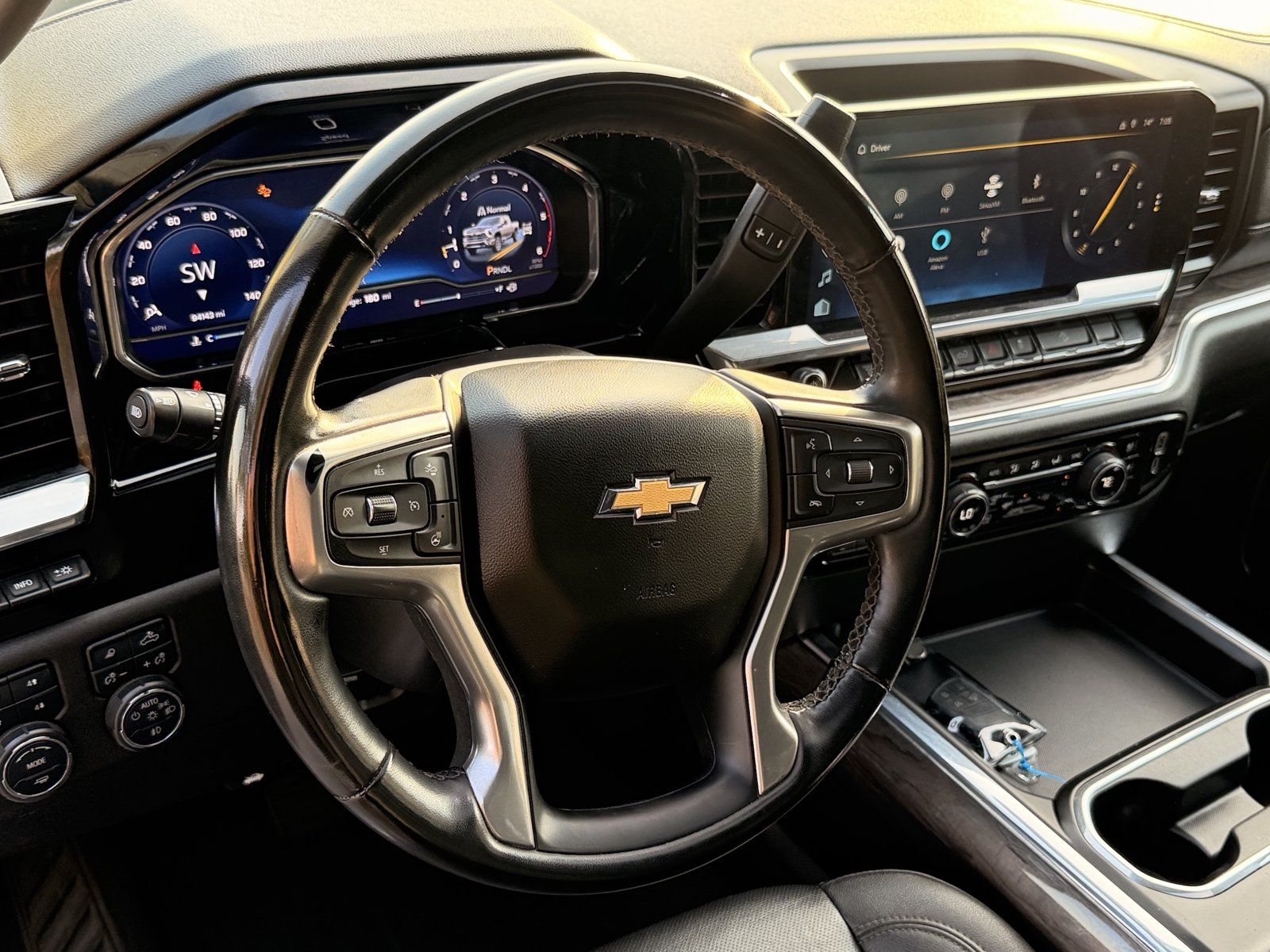Used 2024 Chevrolet Silverado 3500 LTZ w/ LTZ Premium Package AWD/4WD image 17