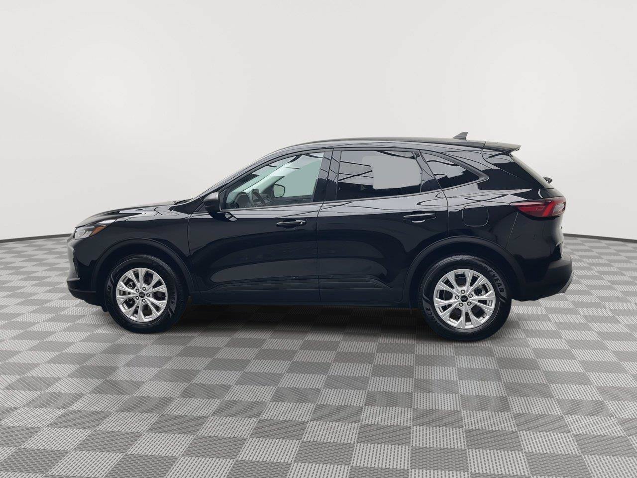 Used 2025 Ford Escape Active AWD/4WD image 31
