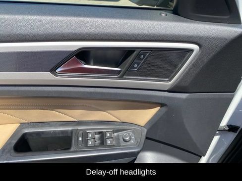 Used 2021 Volkswagen Atlas Cross Sport SE w/ Panoramic Sunroof Package FWD image 14