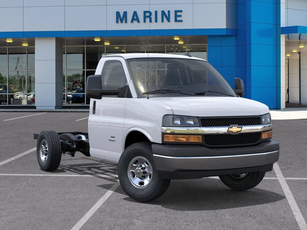 New 2026 Chevrolet Express 3500 w/ Power Convenience Package RWD image 7