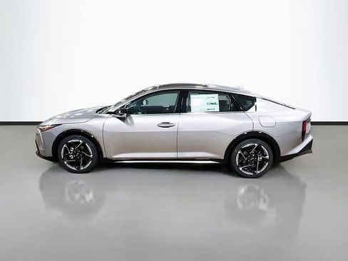 New 2025 Kia K4 GT-Line image 4