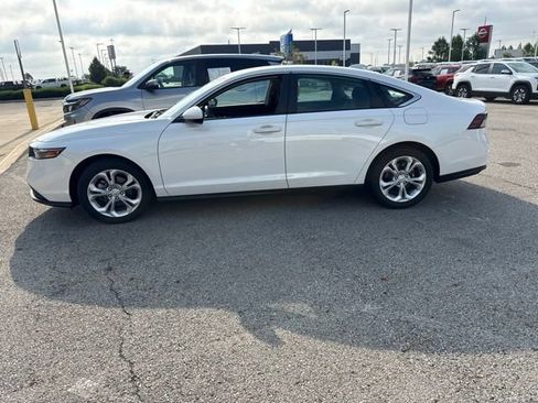 Used 2023 Honda Accord LX image 5