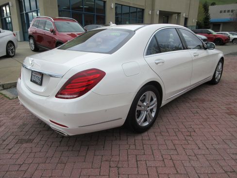 Used 2017 Mercedes-Benz S 550 Sedan image 2