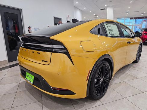 New 2026 Toyota Prius Plug-In Hybrid image 7