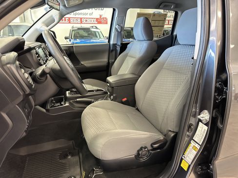 Used 2023 Toyota Tacoma SR image 4