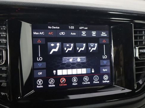 Used 2022 Dodge Durango GT image 34