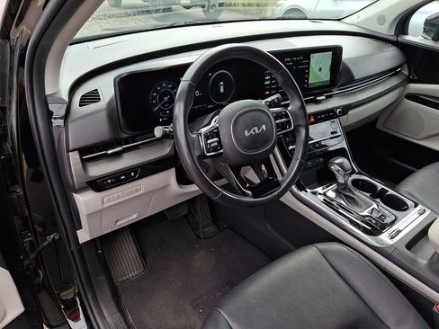 Certified 2023 Kia Carnival SX FWD image 26