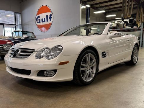 Used 2008 Mercedes-Benz SL 550 image 8