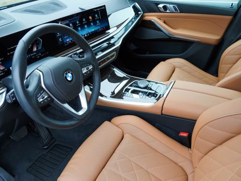 Used 2026 BMW X5 xDrive40i image 9