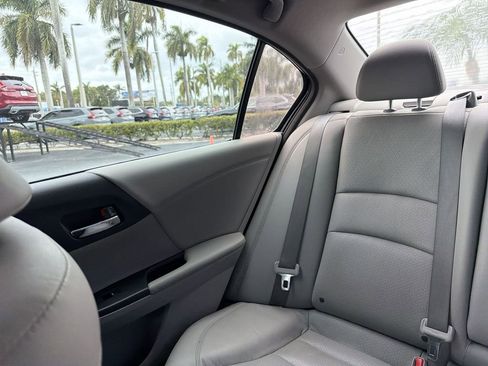 Used 2016 Honda Accord EX-L image 11