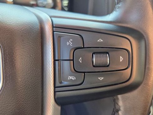 Used 2022 GMC Yukon XL Denali image 34