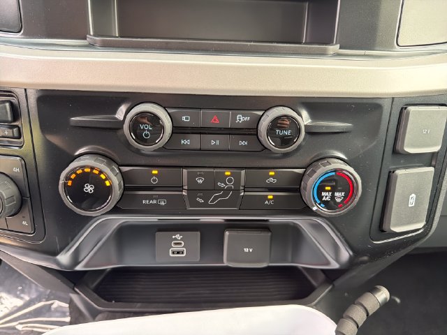 New 2026 Ford F250 XL w/ STX Appearance Package AWD/4WD image 19