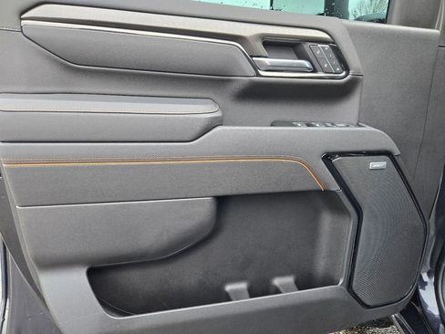 Used 2025 GMC Sierra 2500 AT4 w/ Technology Package image 23