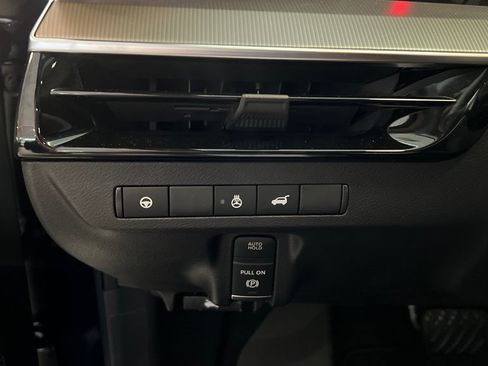 New 2025 Nissan Murano SL image 17