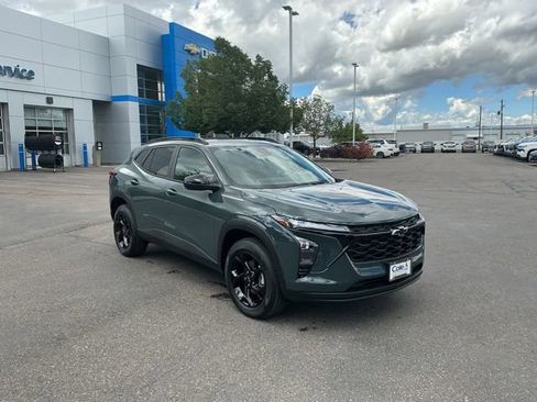 New 2026 Chevrolet Trax LT w/ Driver Confidence Package FWD image 1