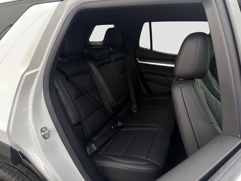 New 2026 GMC Terrain Elevation w/ Elevation Premium Package FWD image 26