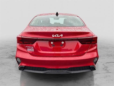 Used 2023 Kia Forte LXS image 4
