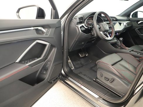 Certified 2025 Audi Q3 2.0T Premium Plus w/ Premium Plus Package image 14