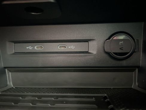 New 2026 Volkswagen Taos SE image 31