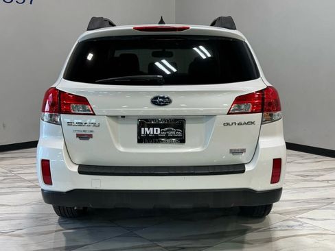 Used 2013 Subaru Outback 2.5i Limited w/ Moonroof Pkg image 8