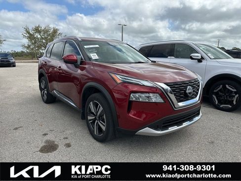 Used 2023 Nissan Rogue Platinum image 1