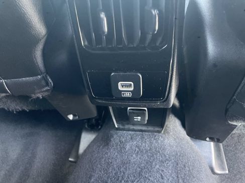 Used 2024 Jeep Compass Latitude AWD/4WD image 25
