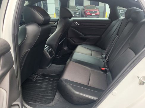 Used 2022 Honda Accord Sport image 17