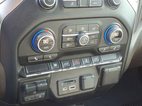 Used 2020 Chevrolet Silverado 3500 LTZ image 20