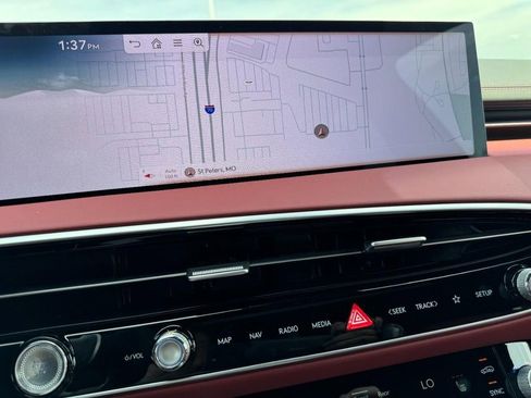 New 2026 Genesis GV70 3.5T Sport Prestige AWD/4WD image 17