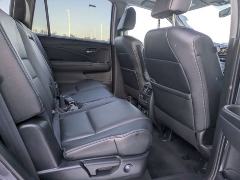 Certified 2019 Honda Pilot Touring image 29