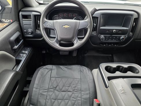 Used 2018 Chevrolet Silverado 1500 W/T w/ Trailering Package image 21