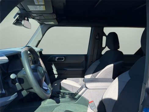 Used 2022 Ford Bronco 4-Door AWD/4WD image 28