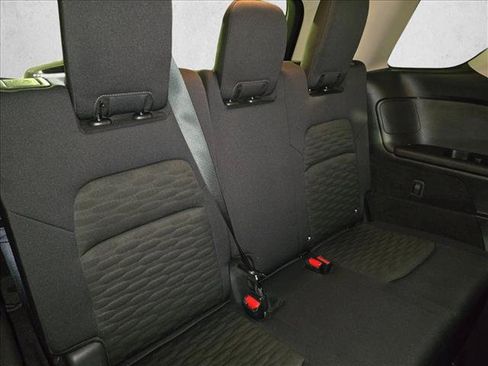 Used 2025 Nissan Pathfinder SV AWD/4WD image 12