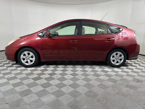 Used 2004 Toyota Prius image 2