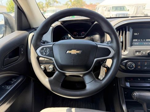 Used 2018 Chevrolet Colorado W/T w/ WT Convenience Package AWD/4WD image 31