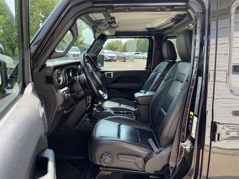 Used 2021 Jeep Wrangler Unlimited Sahara w/ Cold Weather Group AWD/4WD image 11