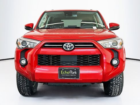 Used 2024 Toyota 4Runner SR5 Premium image 2