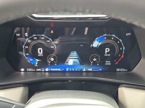 Used 2024 Chevrolet Colorado ZR2 w/ Safety Package image 23