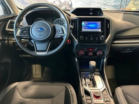 Used 2023 Subaru Forester Premium AWD/4WD image 3