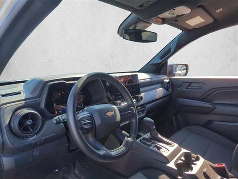 Used 2023 Chevrolet Colorado W/T image 13