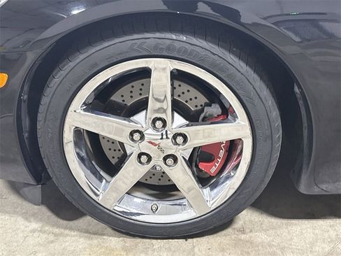 Used 2007 Chevrolet Corvette Base w/ Preferred Equipment Group image 24