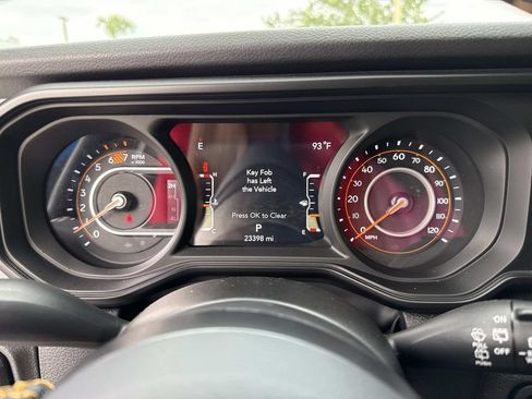 Used 2024 Jeep Wrangler Unlimited Sport AWD/4WD image 37