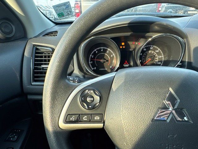 Used 2026 Mitsubishi Outlander Sport ES AWD/4WD image 9