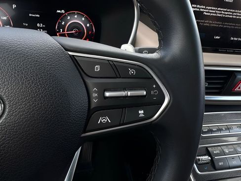 Used 2020 Hyundai Santa Fe SE image 25