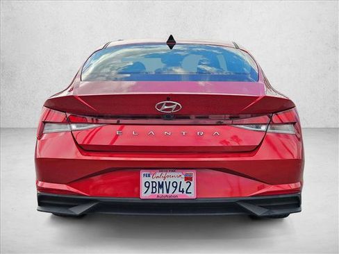 Used 2021 Hyundai Elantra SEL image 7