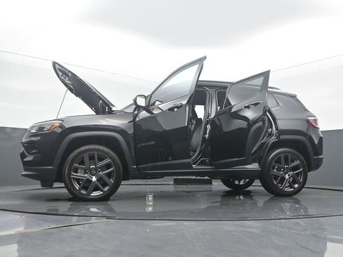 New 2026 Jeep Compass Limited image 59