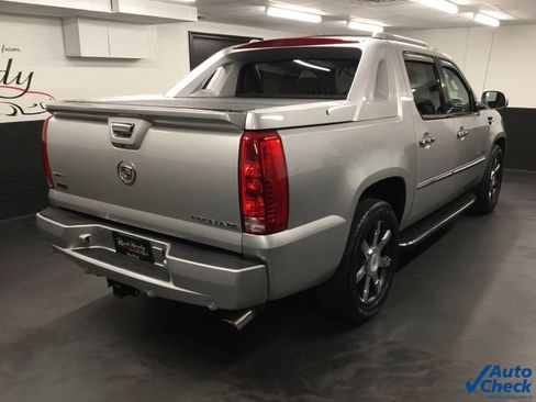 Used 2011 Cadillac Escalade EXT Luxury image 11
